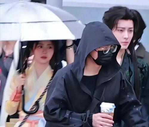 娱乐吃瓜爆料视频,吃瓜视频背后的惊人爆料  第1张